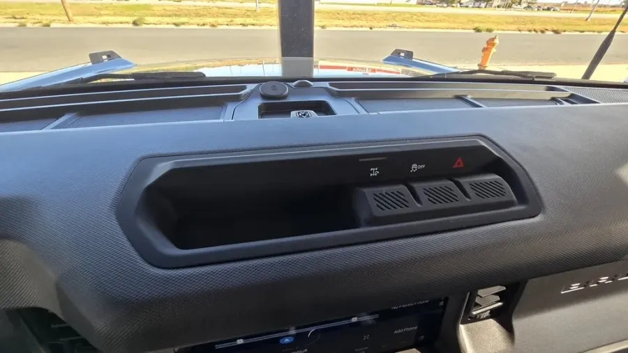 2025 Ford Bronco | Photo 17 of 28