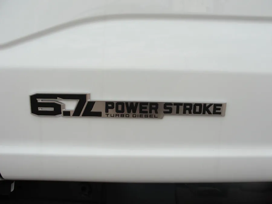 2025 Ford F-550 | Photo 8 of 17