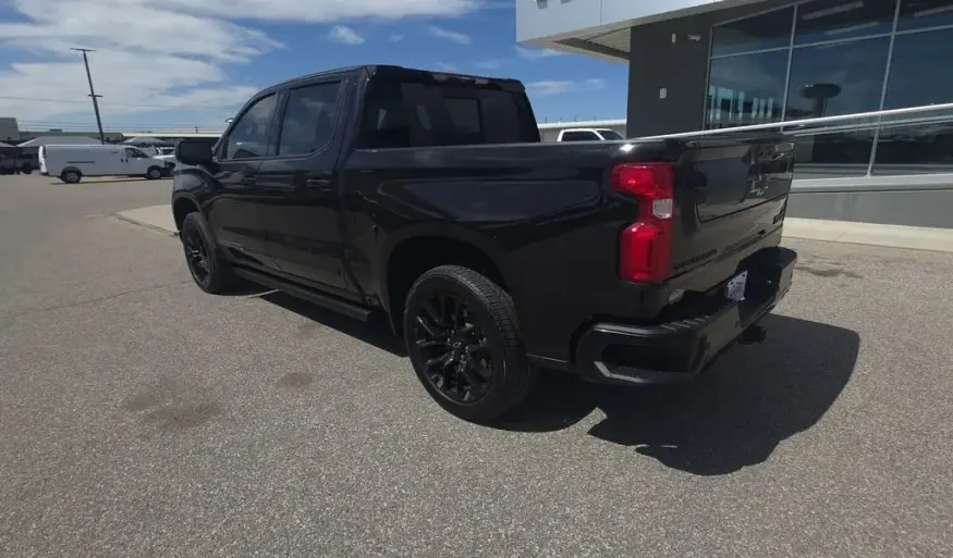2025 Chevrolet Silverado 1500 | Photo 7 of 35