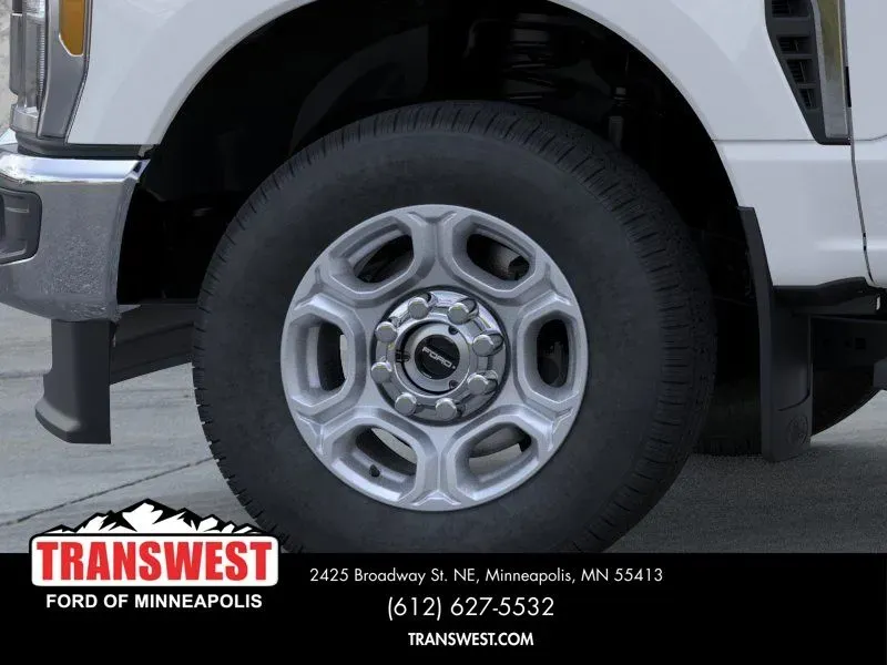 2026 Ford Super Duty F-350 XLT | Photo 18 of 22
