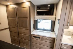 2026 Renegade Verona LE 40LTS | Thumbnail Photo 30 of 29