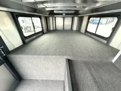 2026 Logan Coach Riot 4HGN | Thumbnail Photo 17 of 18