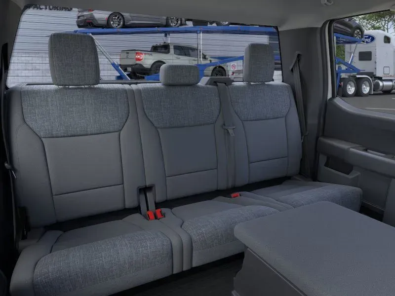2026 Ford F-150 XLT | Photo 10 of 22