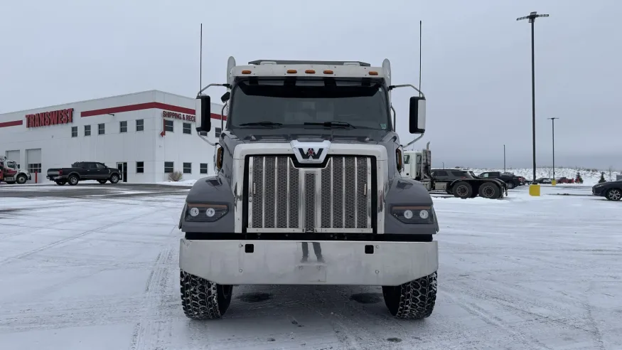 2023 Western Star 47X | Photo 10 of 22