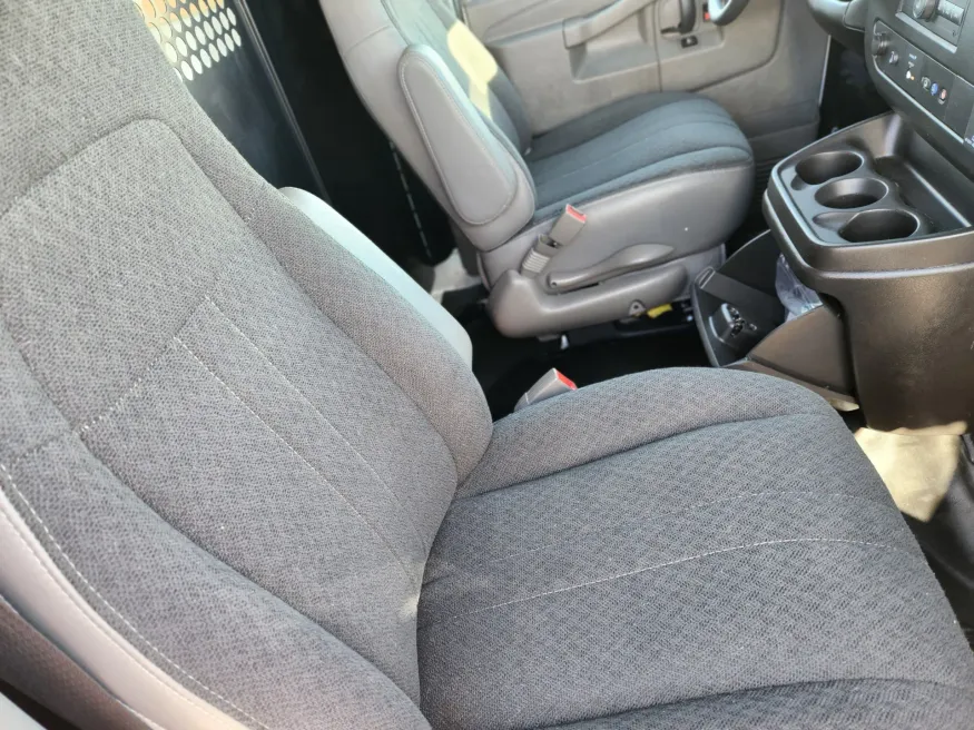 2024 Chevrolet Express Cargo Van CARGO | Photo 7 of 20