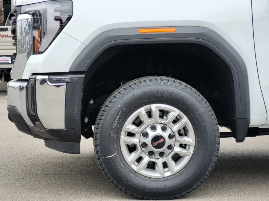 2026 GMC Sierra 2500HD Pro | Photo 8 of 24