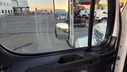 2026 Freightliner 114SD | Thumbnail Photo 23 of 44