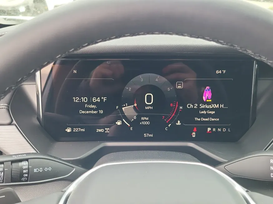 2026 GMC Acadia AWD Elevation | Photo 11 of 24