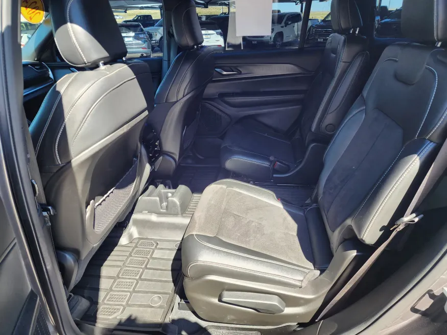 2024 Jeep Grand Cherokee L Altitude X | Photo 11 of 28