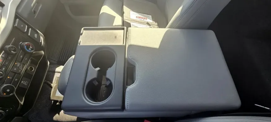 2025 Ford Super Duty F-600 | Photo 23 of 26