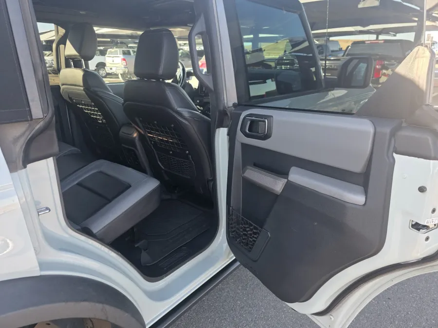 2022 Ford Bronco | Photo 15 of 23