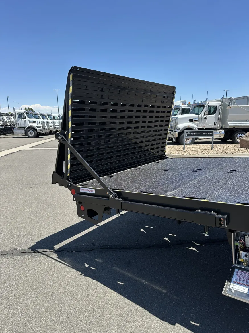 2026 Freightliner M2 106 | Photo 15 of 19