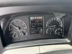 2020 Freightliner Cascadia 126 | Thumbnail Photo 11 of 15