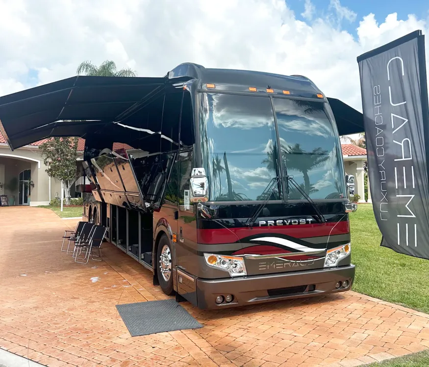2023 Emerald Luxury Coaches Prevost H3-45 Triple Slide | Photo 1 of 41