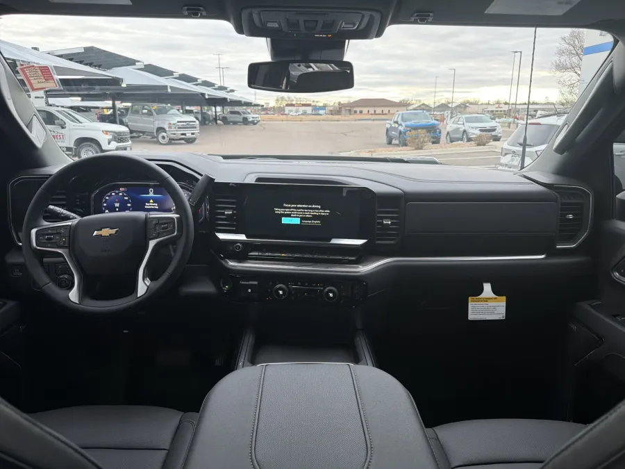 2026 Chevrolet Silverado 3500HD LTZ | Photo 11 of 22