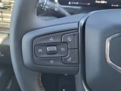 2026 GMC Sierra 2500HD AT4 | Thumbnail Photo 26 of 31