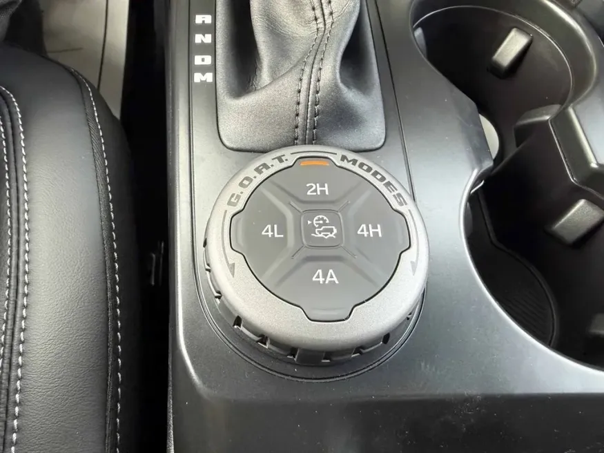 2025 Ford Bronco | Photo 20 of 28