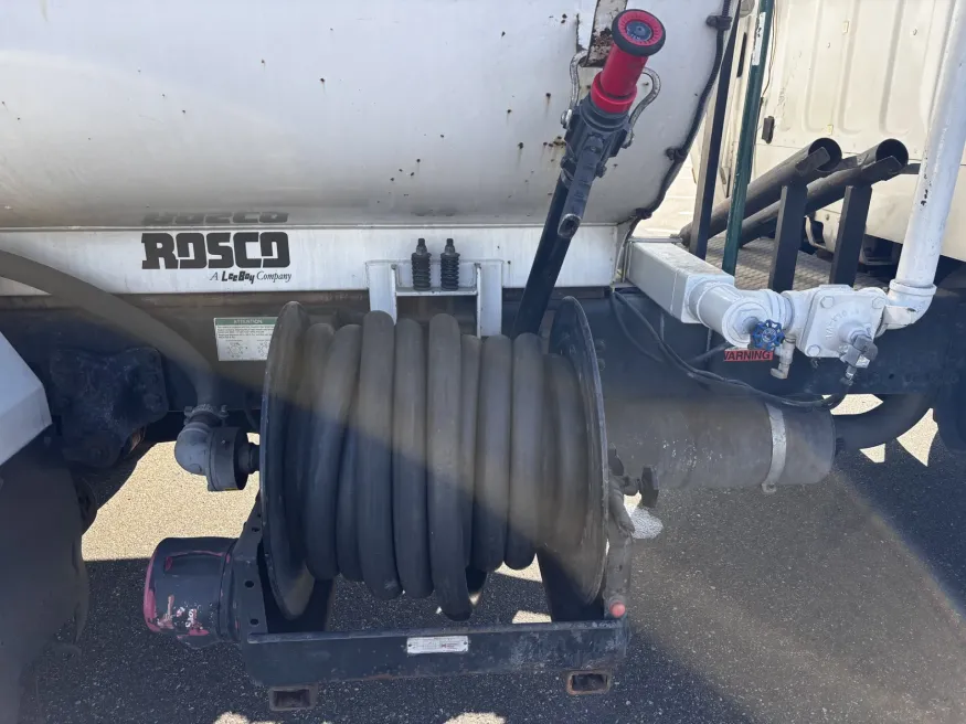 2004 Freightliner M2 106 | Photo 16 of 21