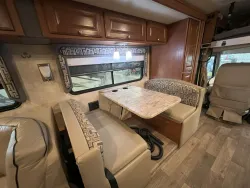 2019 Winnebago Sunstar LX 35F | Thumbnail Photo 12 of 20