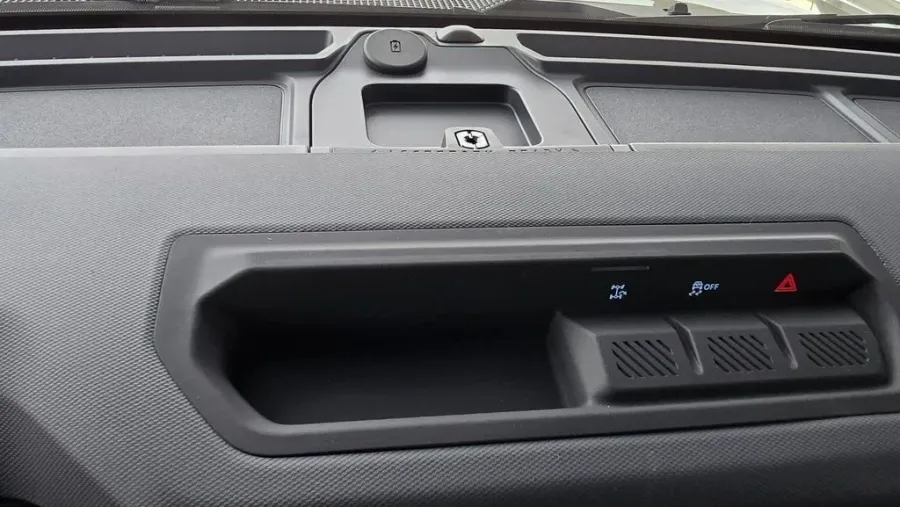 2025 Ford Bronco | Photo 17 of 29