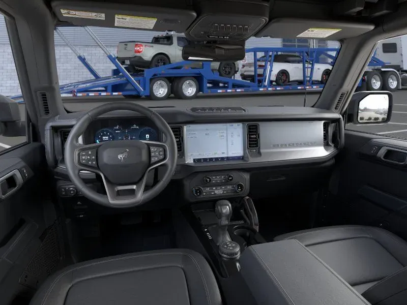2026 Ford Bronco Badlands | Photo 8 of 24
