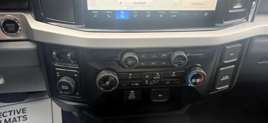 2026 Ford Super Duty F-250 | Photo 21 of 28