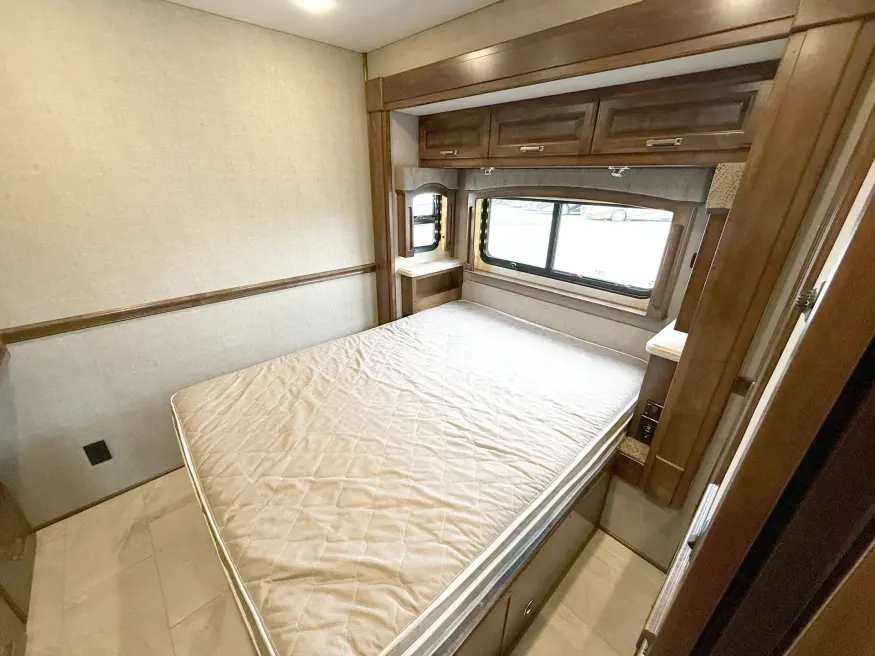 2018 Renegade Classic 3400AM | Photo 16 of 29