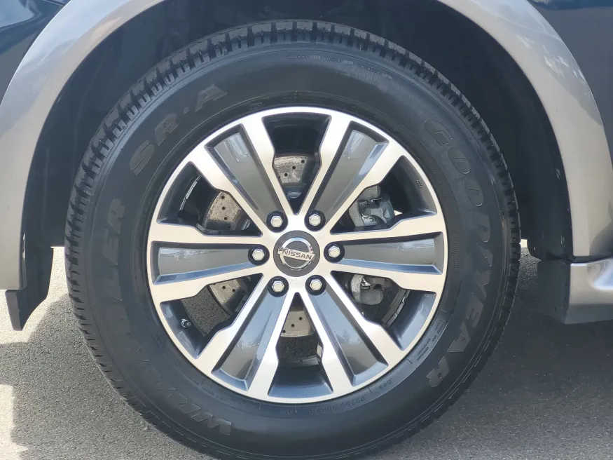 2018 Nissan Armada SL | Photo 9 of 26