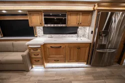 2023 Tiffin Phaeton 37BH | Thumbnail Photo 18 of 28