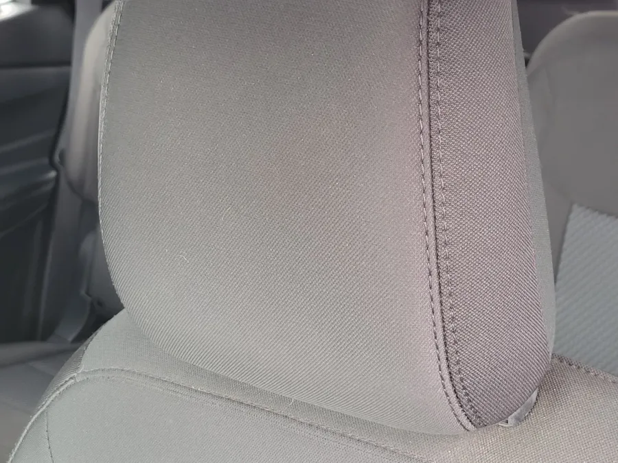 2023 Ford Explorer XLT | Photo 13 of 32