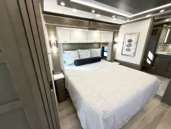 2026 Newmar Mountain Aire 4118 | Thumbnail Photo 14 of 31