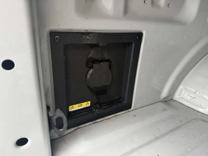 2023 Ford F-150 | Photo 9 of 31