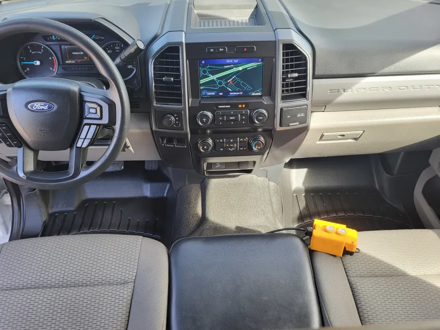 2022 Ford Super Duty F-550 | Photo 19 of 24