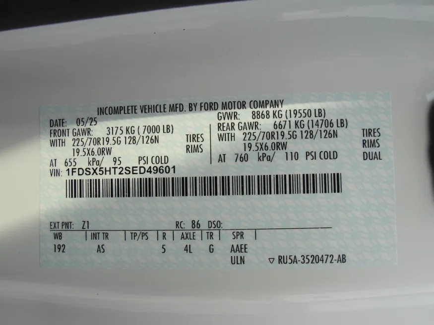 2025 Ford F-550 | Photo 17 of 17