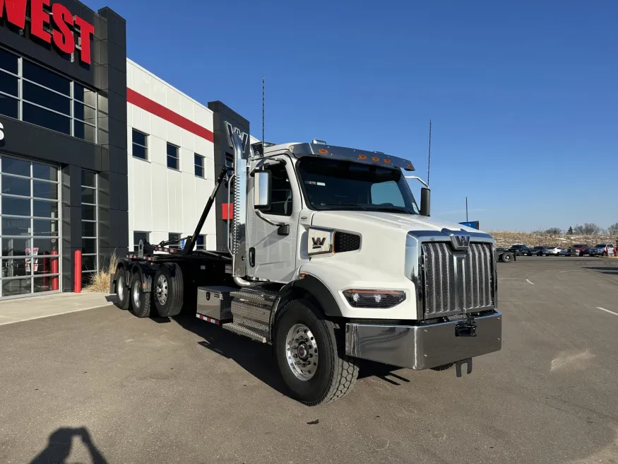 2026 Western Star 47X | Photo 3 of 12