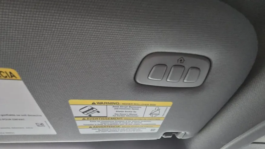 2026 Ford Super Duty F-350 | Photo 25 of 32