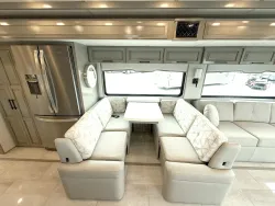 2026 Newmar London Aire 4551 | Thumbnail Photo 10 of 33