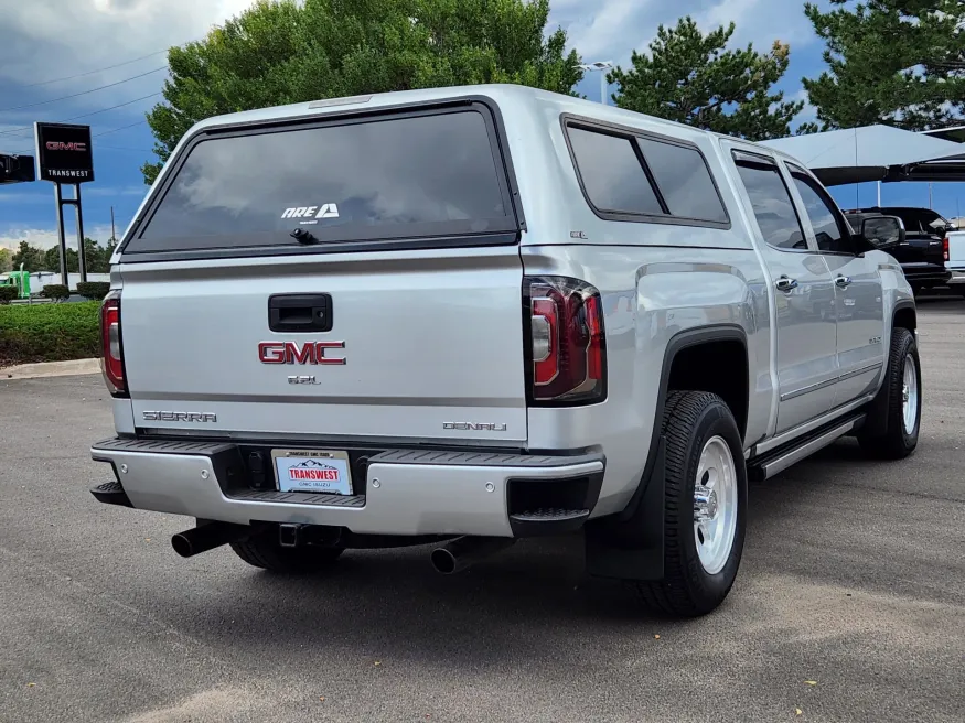 2018 GMC Sierra 1500 Denali | Photo 2 of 29