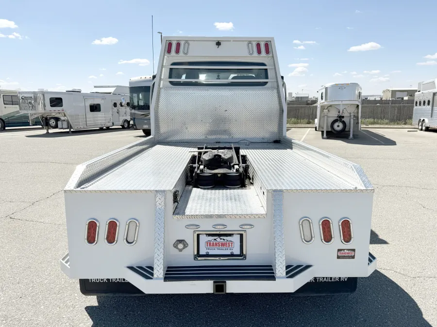 2023 Freightliner M2 106 Summit Hauler | Photo 14 of 22