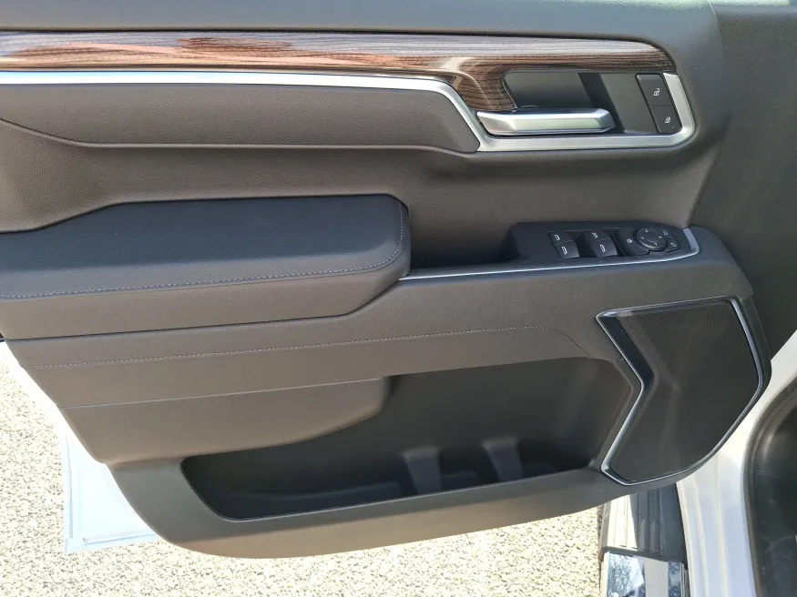 2026 Chevrolet Silverado 1500 LT | Photo 12 of 20