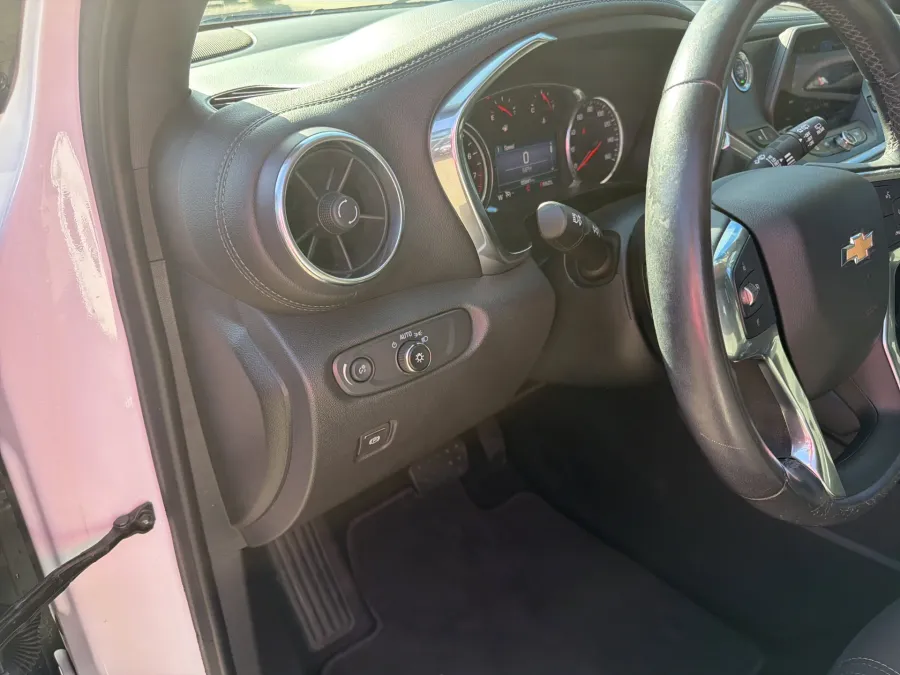 2020 Chevrolet Blazer LT | Photo 14 of 16