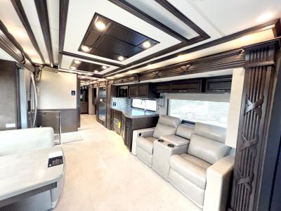 2023 Newmar Supreme Aire 4509 | Thumbnail Photo 5 of 37