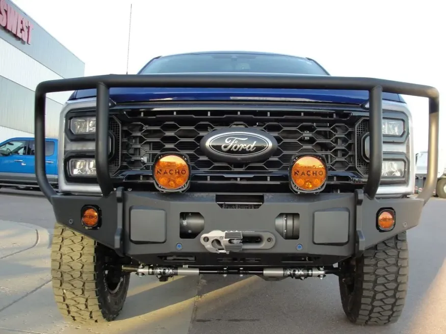 2026 Ford Super Duty F-250 Lariat | Photo 4 of 21