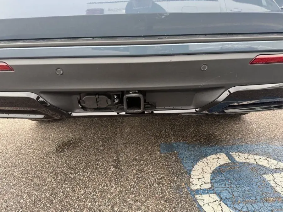 2026 Ford Explorer | Photo 9 of 29