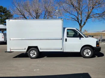 2022 GMC Savana Commercial Cutaway CUTWAY