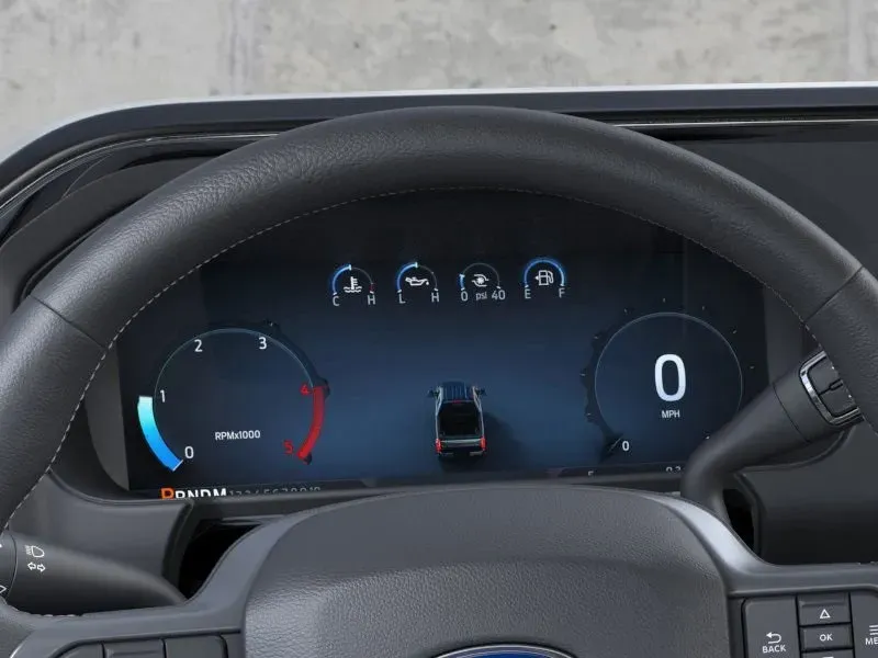 2025 Ford Super Duty F-350 | Photo 13 of 22