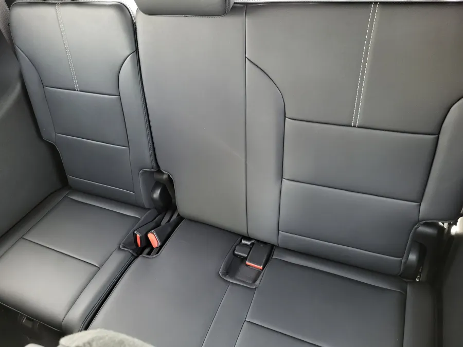 2026 GMC Acadia AWD Elevation | Photo 23 of 26