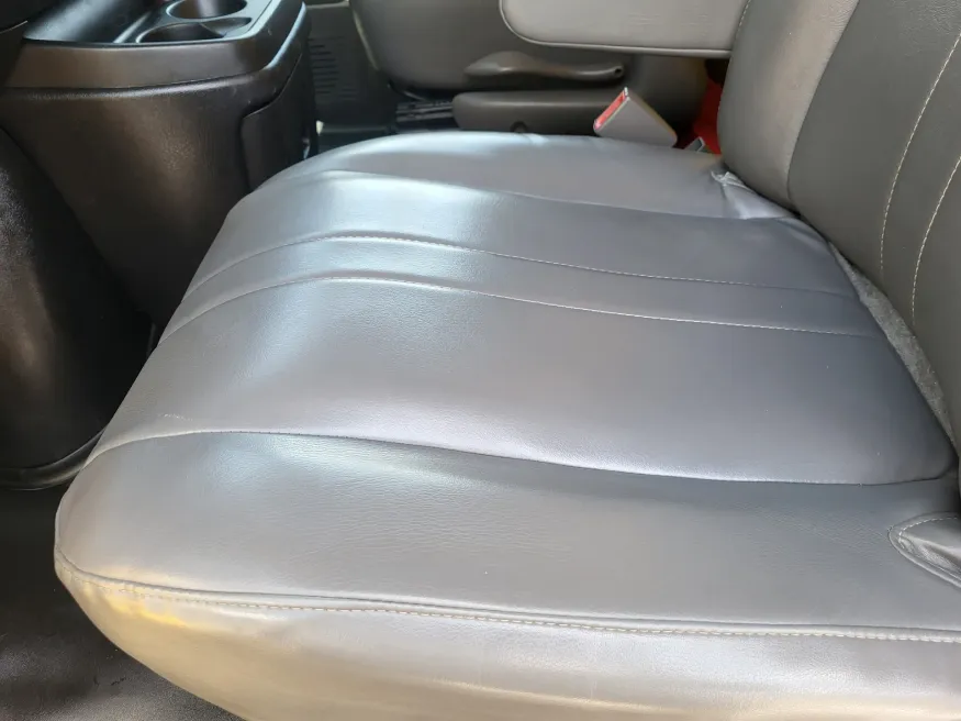 2017 GMC Savana Commercial Cutaway CUTWAY | Photo 18 of 20