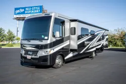 2026 Newmar Bay Star Sport 3225 | Thumbnail Photo 10 of 27