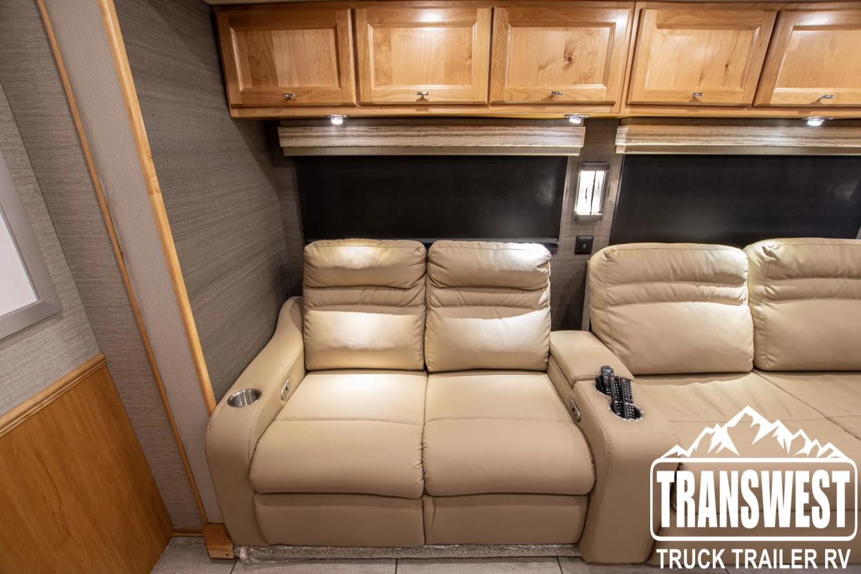 2021 Tiffin Allegro Red 340 38LL | Photo 18 of 29
